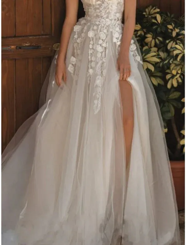 Luolandi Beach Formal Wedding Dresses A-Line Off Shoulder Short Sleeve Sweep / Brush Train Lace Bridal Gowns With Pleats Appliques And Slit