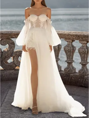 Luolandi Beach Wedding Dresses A-Line Off Shoulder Long Sleeve Court Train Lace Bridal Gowns With Appliques Split