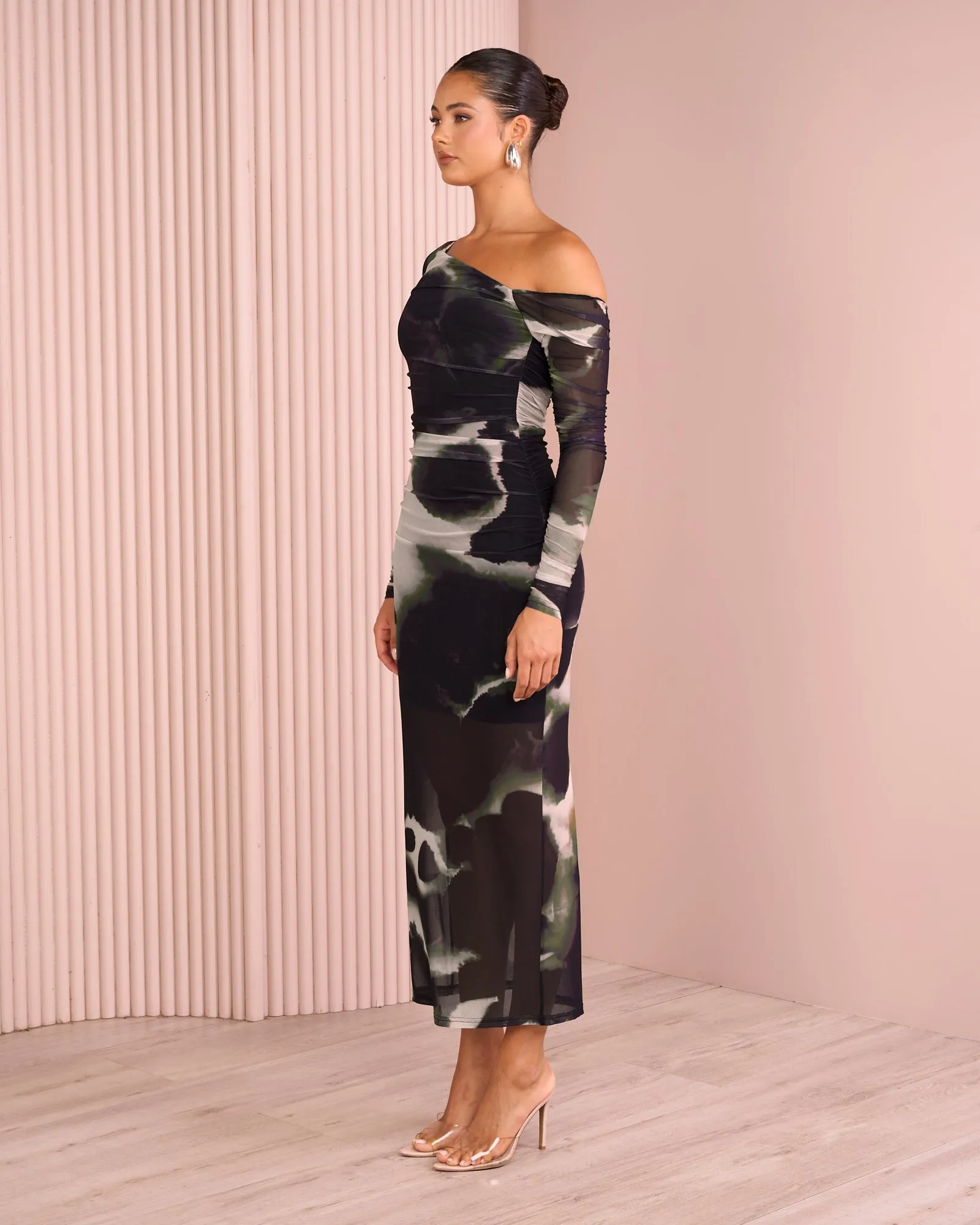 Queeko Off Shoulder Maxi Dress