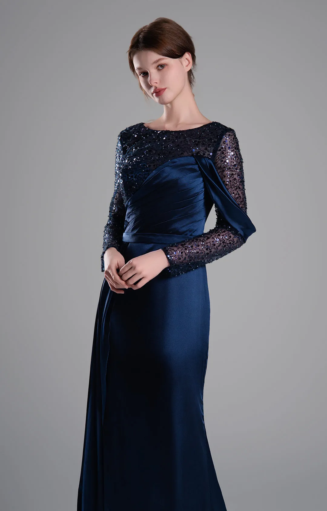 Round Neck Sequin Embellished Mesh Small Trailing Dresses