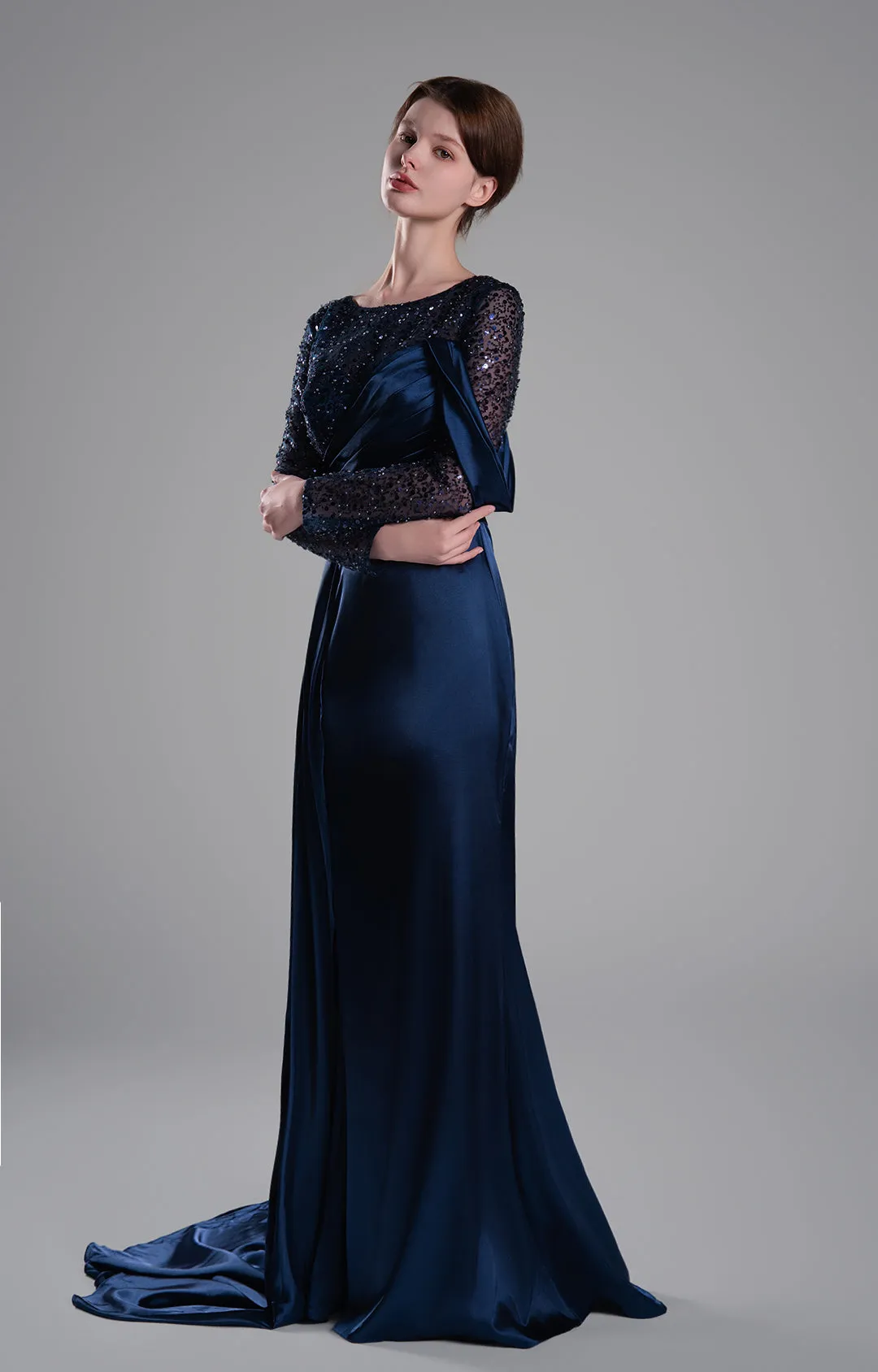Round Neck Sequin Embellished Mesh Small Trailing Dresses